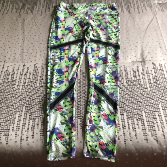 NWOT-Active Club White Multicolor Mesh Inset Tight - Picture 2 of 7